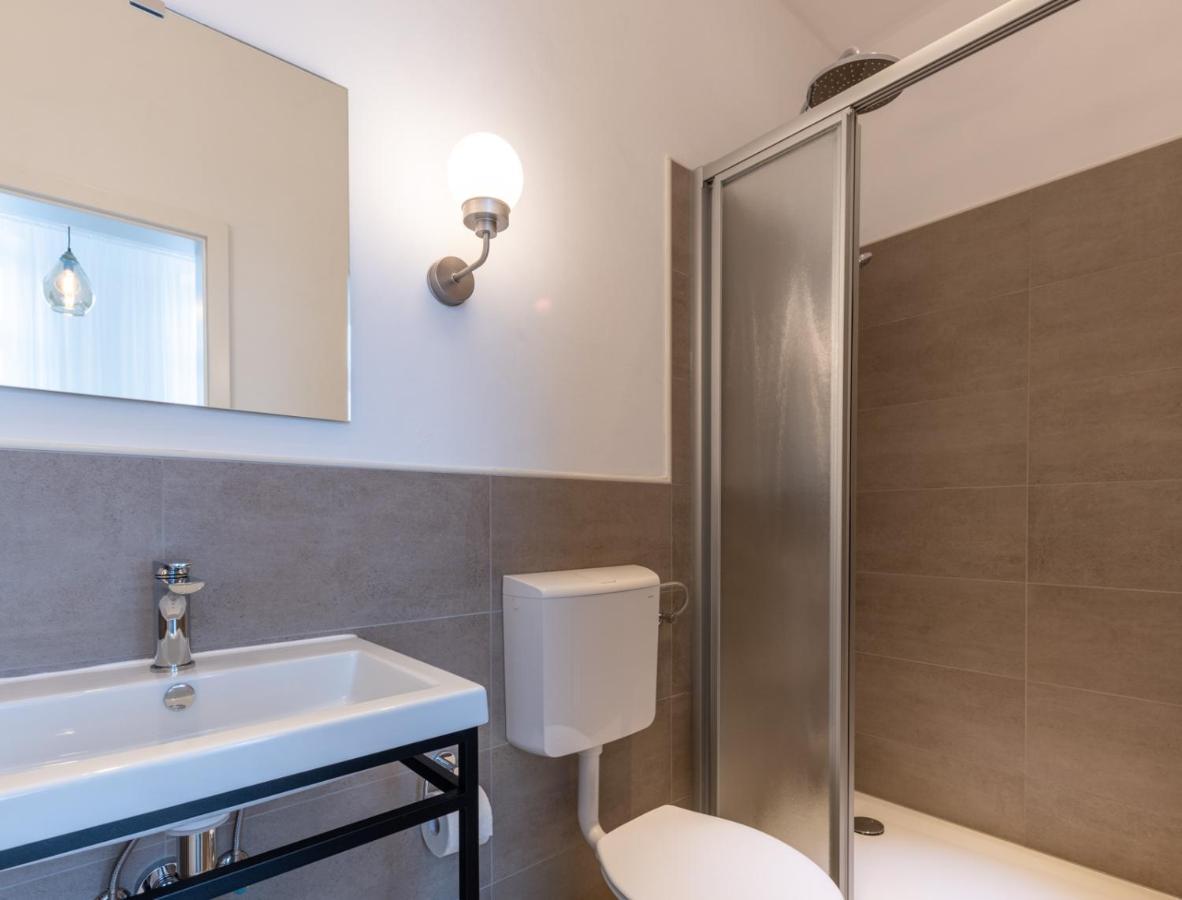 24/7 Selfcheckin Hotel Leer Luaran gambar